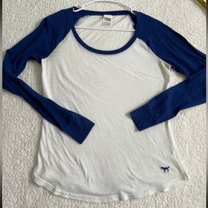 Victoria’s Secret PINK blue and white baseball sleeve tee, EUC